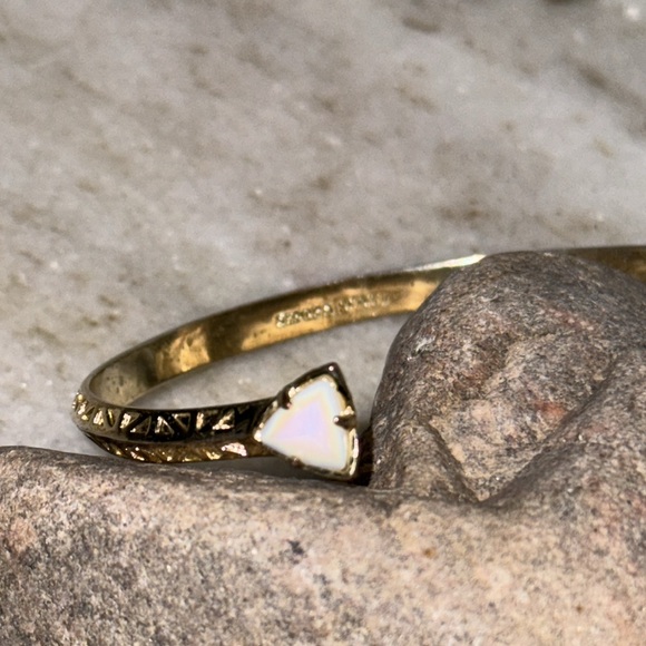 Kendra Scott Grady Bracelet & Elle MOP Drop Earrings Set - Picture 9 of 15